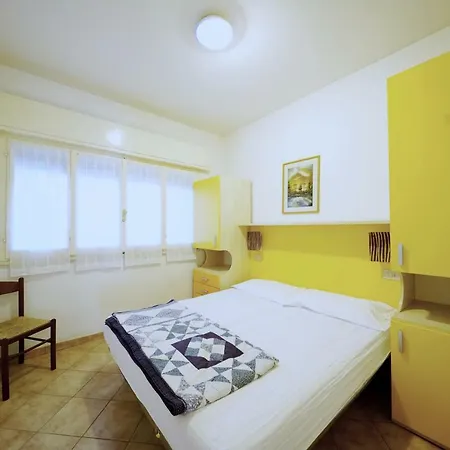 4b Villa Llido Degli Estensi